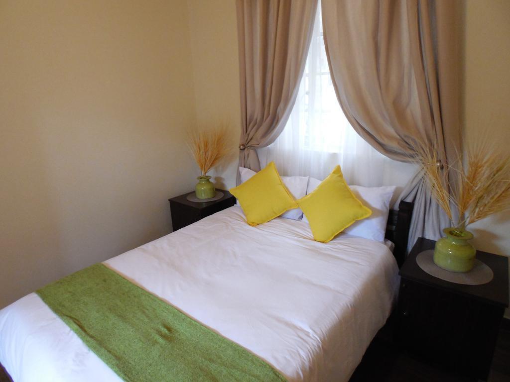 Urban Glamping Tranquil International Backpacking Village Saint Lucia Estuary 객실 사진