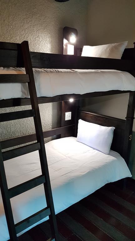 Urban Glamping Tranquil International Backpacking Village Saint Lucia Estuary 외부 사진